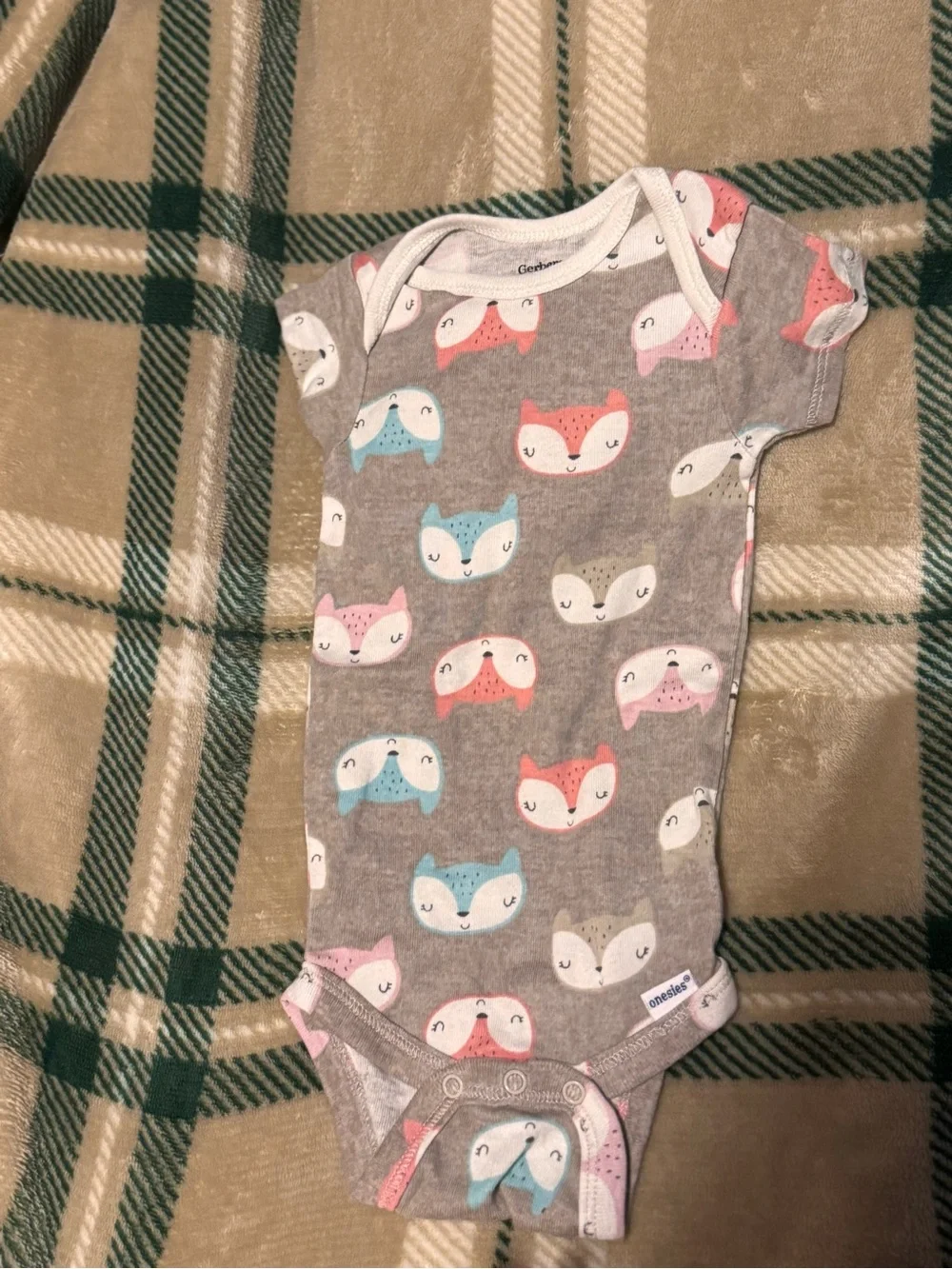 Gerber Gray Fox Faces Short-Sleeve One-Piece Bodysuit with Pink & Teal Accents